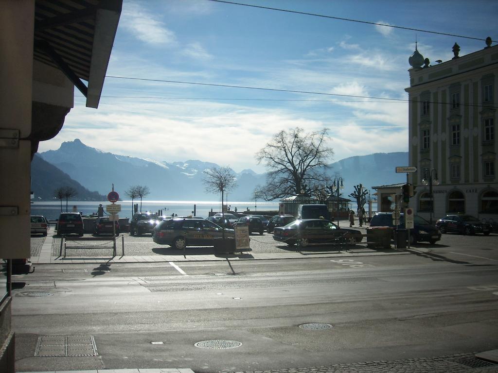 Garconniere im ehemaligen Hotel Austria Gmunden Exterior foto