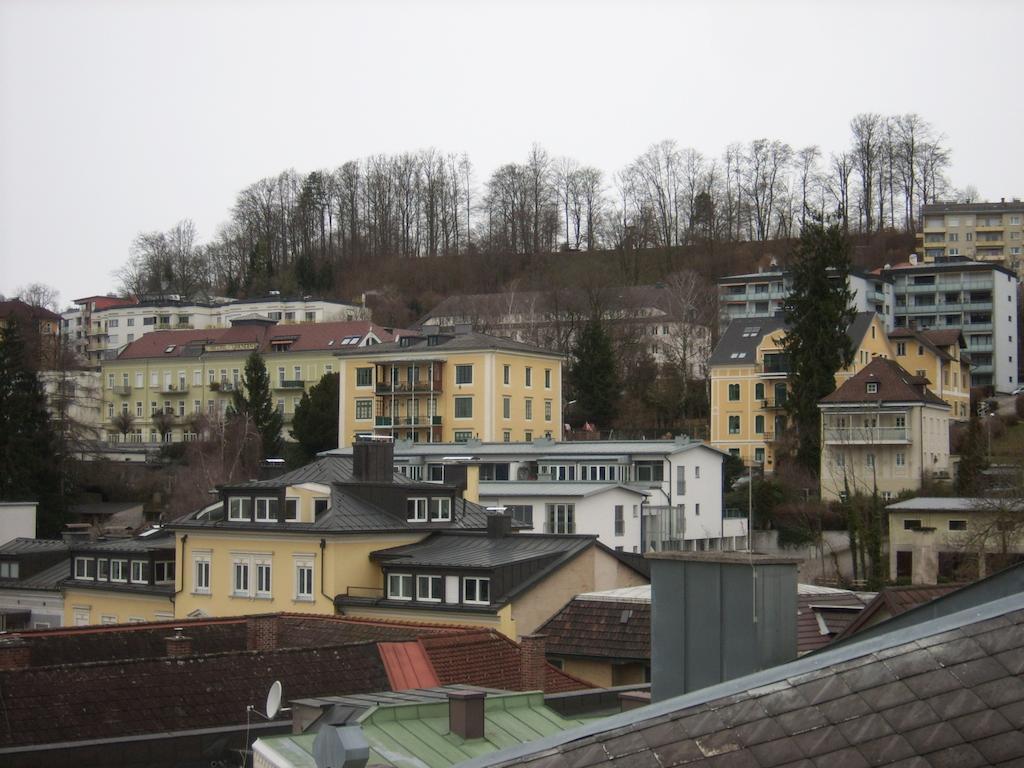 Garconniere im ehemaligen Hotel Austria Gmunden Exterior foto