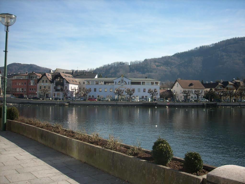 Garconniere im ehemaligen Hotel Austria Gmunden Exterior foto